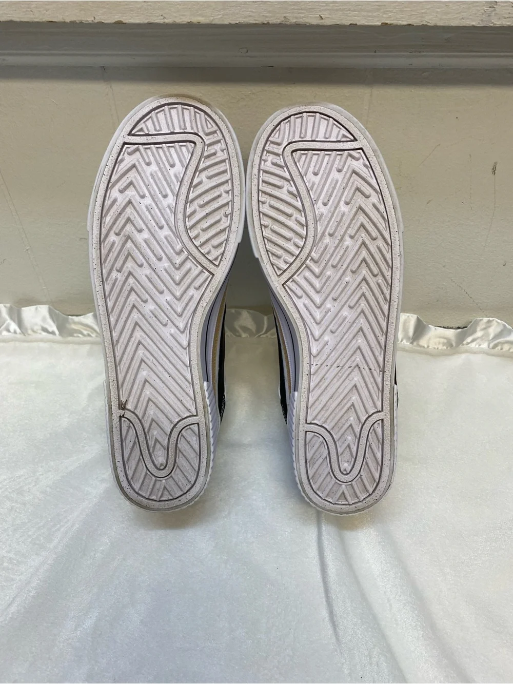 Nike Women's Court Legacy Lift Women Casual Platform Shoes Sneaker size 9.5